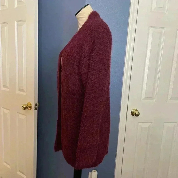 JustFab Fuzzy Burgundy Wine Open Cardigan - Picture 7 of 10